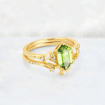 Elongated Hexagon Peridot Leaf Vine Bridal Ring Set - Rose-Gold