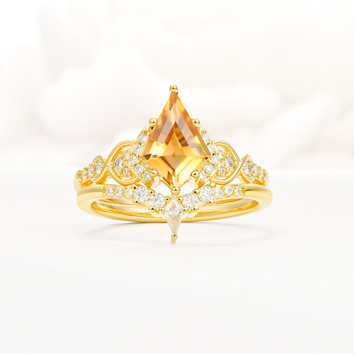 Vintage Kite Cut Citrine Engagement Ring Set with Chevron Band - Yellow-Gold