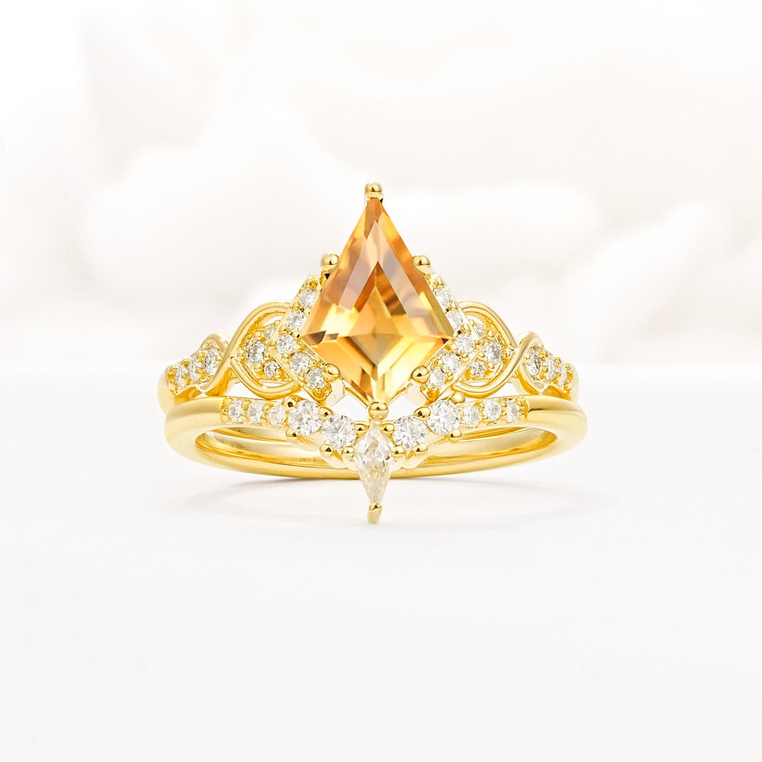 Vintage Kite Cut Citrine Engagement Ring Set with Chevron Band - Yellow-Gold