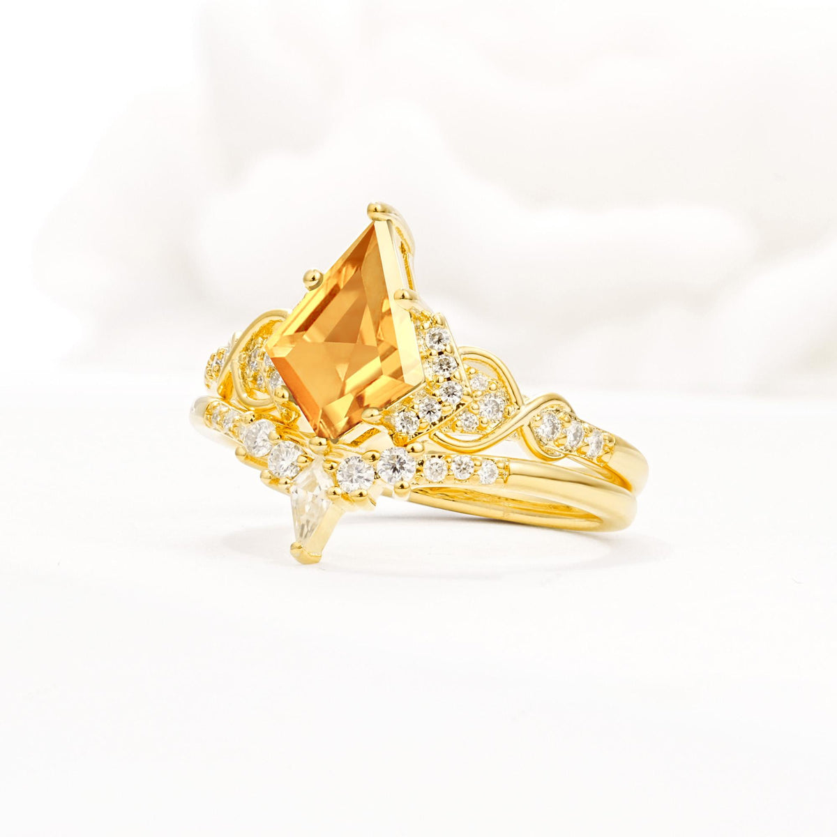 Vintage Kite Cut Citrine Engagement Ring Set with Chevron Band - Rose-Gold