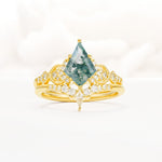 Vintage Kite Cut Moss Agate Engagement Ring Set with Chevron Band - Yellow-Gold