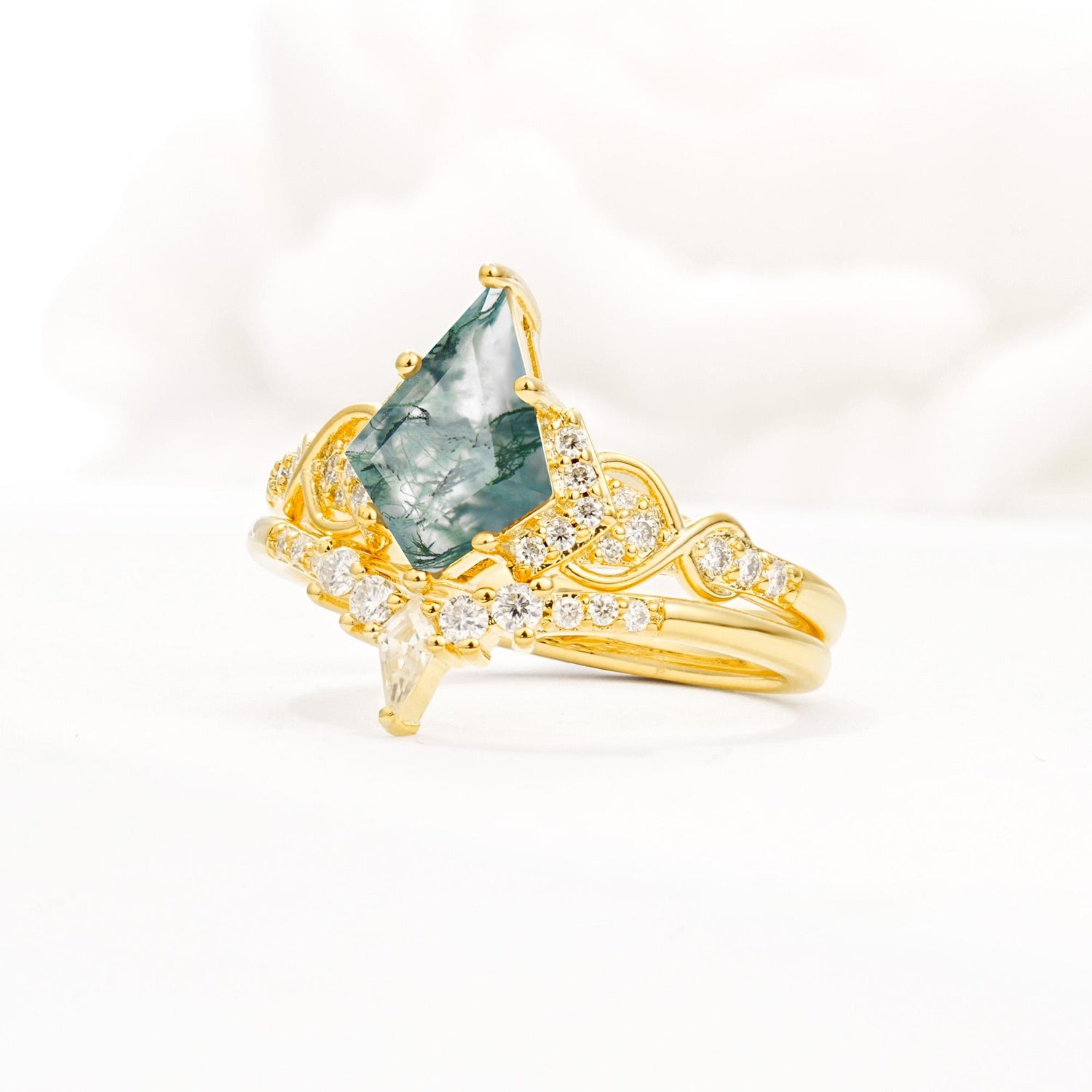 Vintage Kite Cut Moss Agate Engagement Ring Set with Chevron Band - Rose-Gold