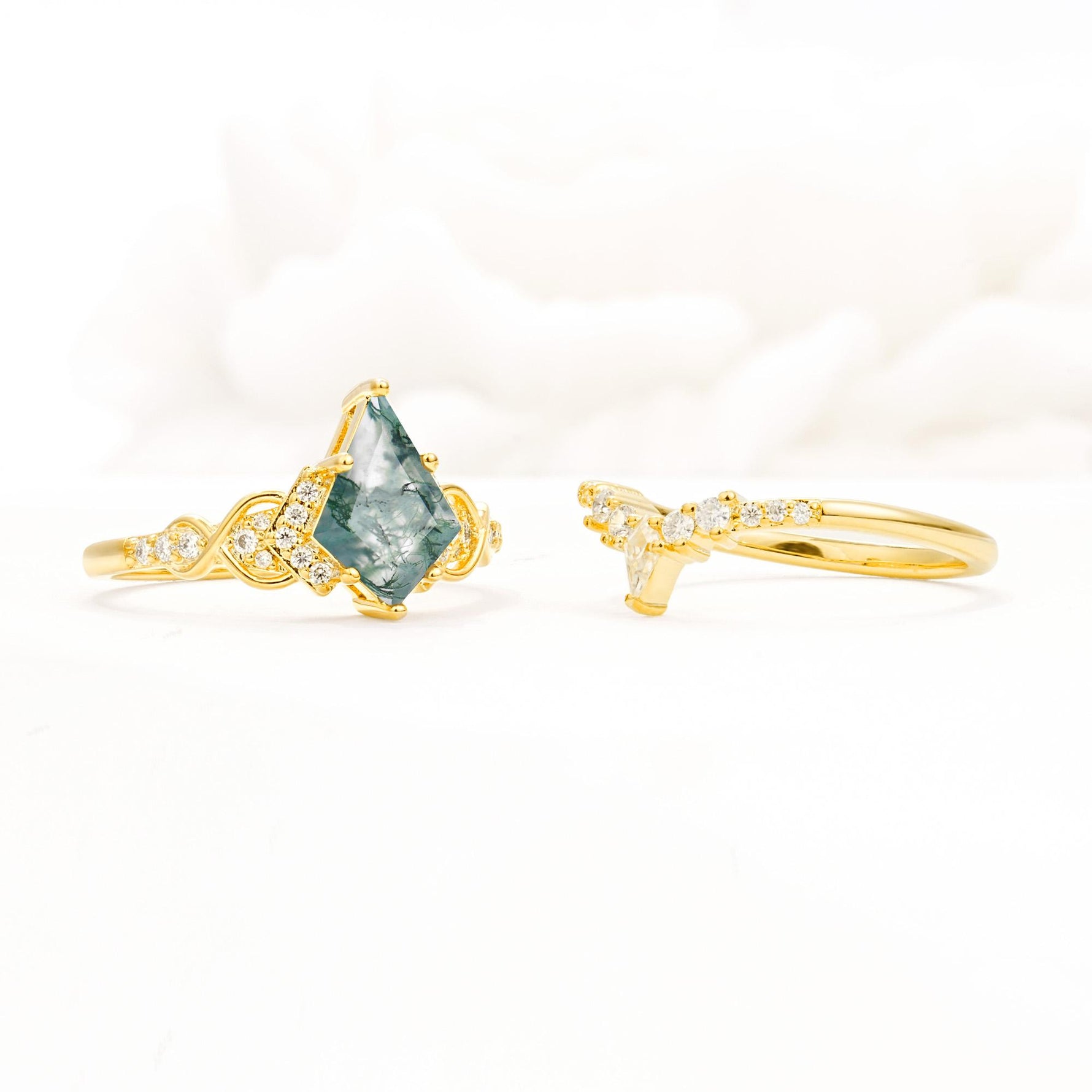 Vintage Kite Cut Moss Agate Engagement Ring Set with Chevron Band - Additional view