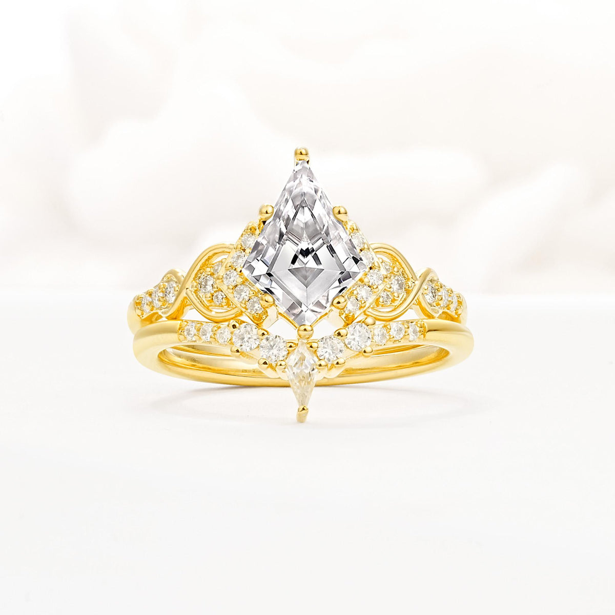 Vintage Kite Cut Lab Diamond Engagement Ring Set with Chevron Band - Yellow-Gold