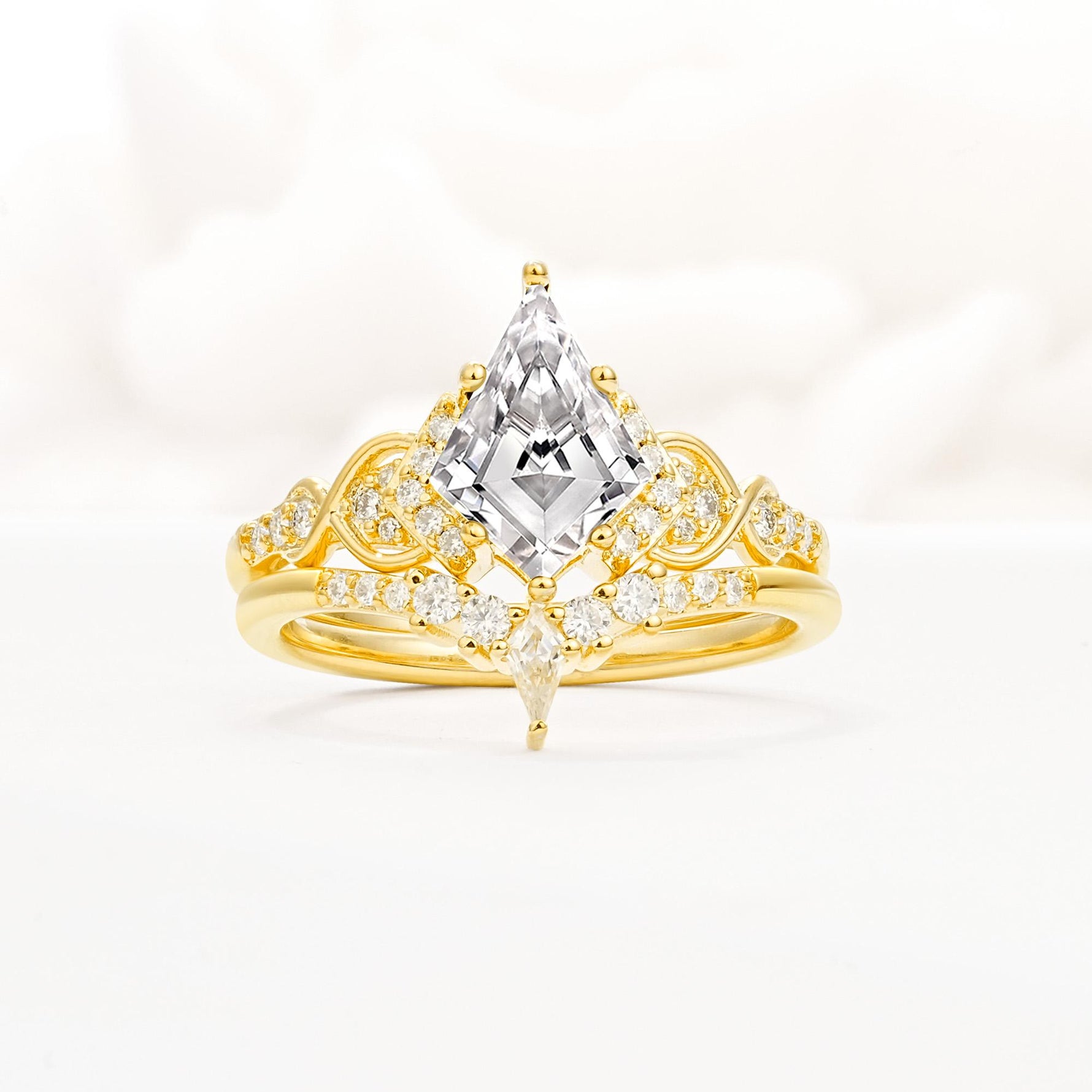 Vintage Kite Cut Lab Diamond Engagement Ring Set with Chevron Band - Yellow-Gold