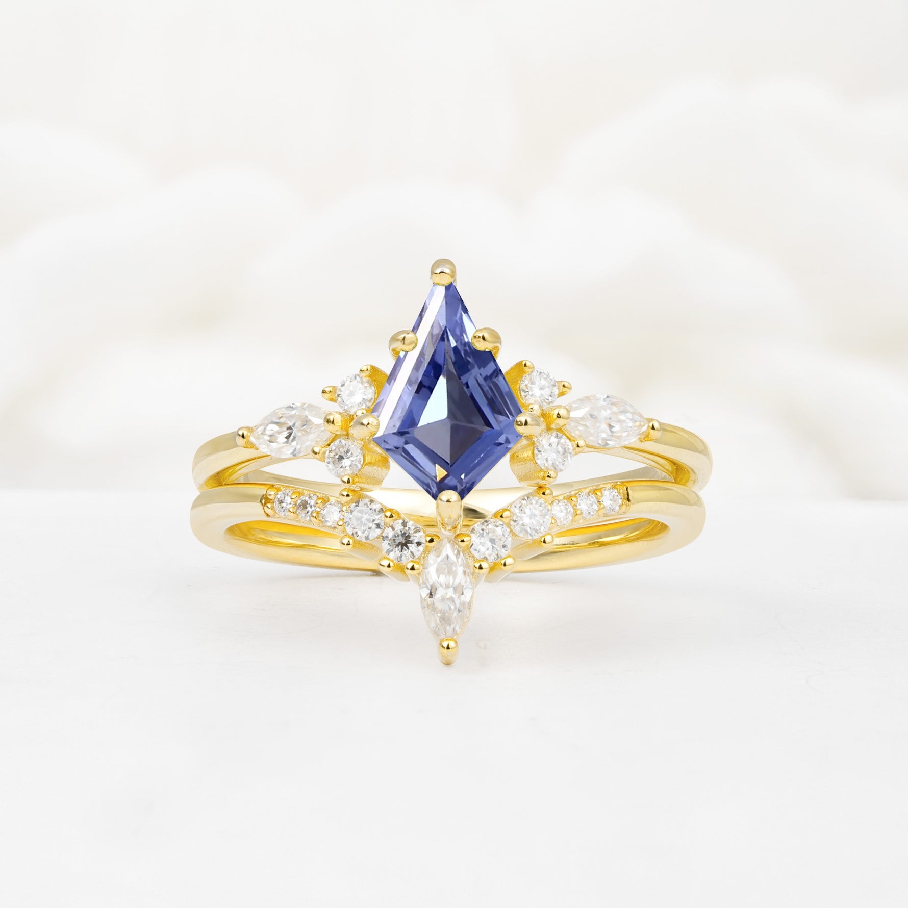 Vintage Kite Cut Split Shank Crown Tanzanite Bridal Ring Set - Yellow-Gold