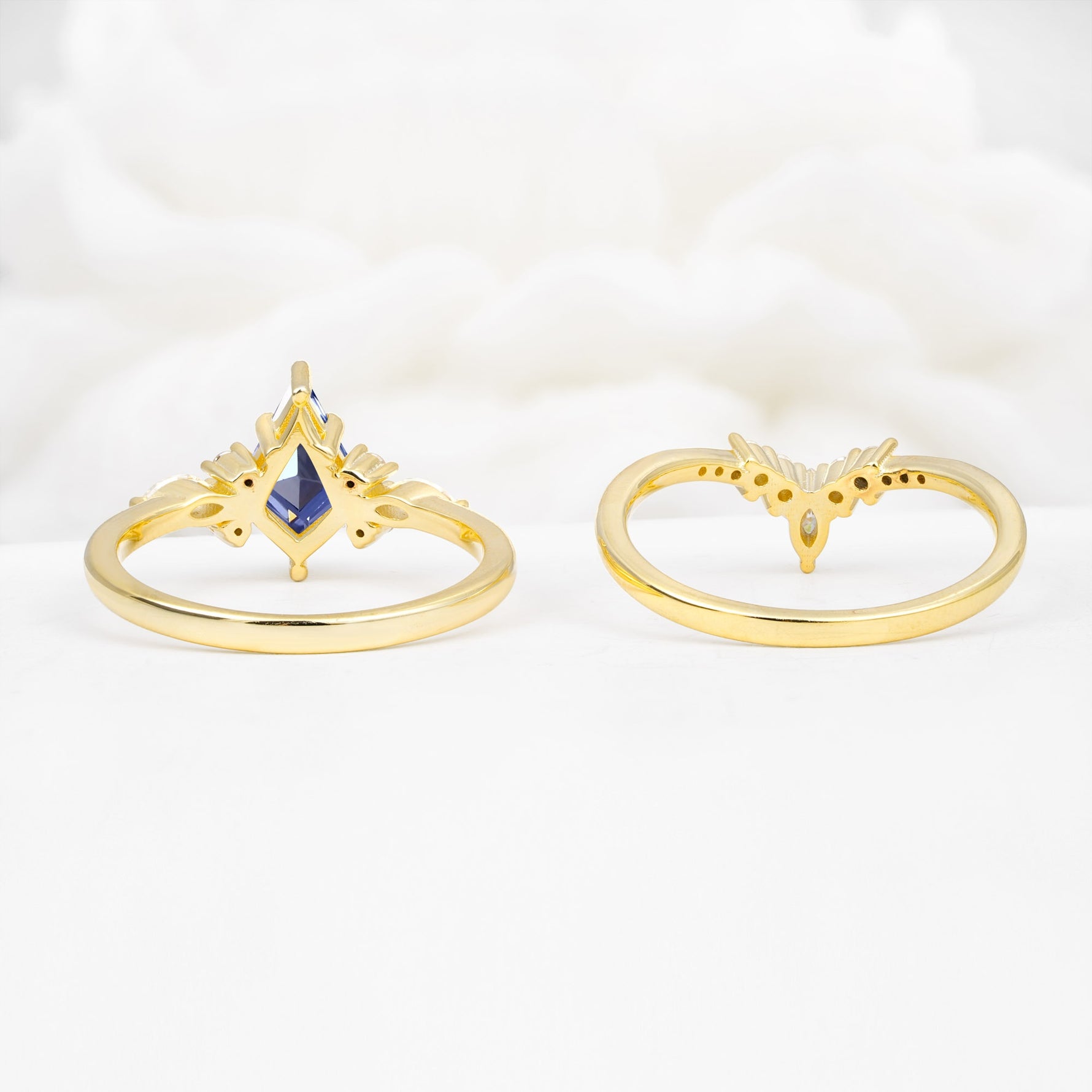 Vintage Kite Cut Split Shank Crown Tanzanite Bridal Ring Set - Additional view