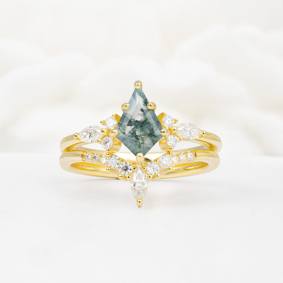 Vintage Kite Cut Split Shank Crown Moss Agate Bridal Ring Set - Yellow-Gold