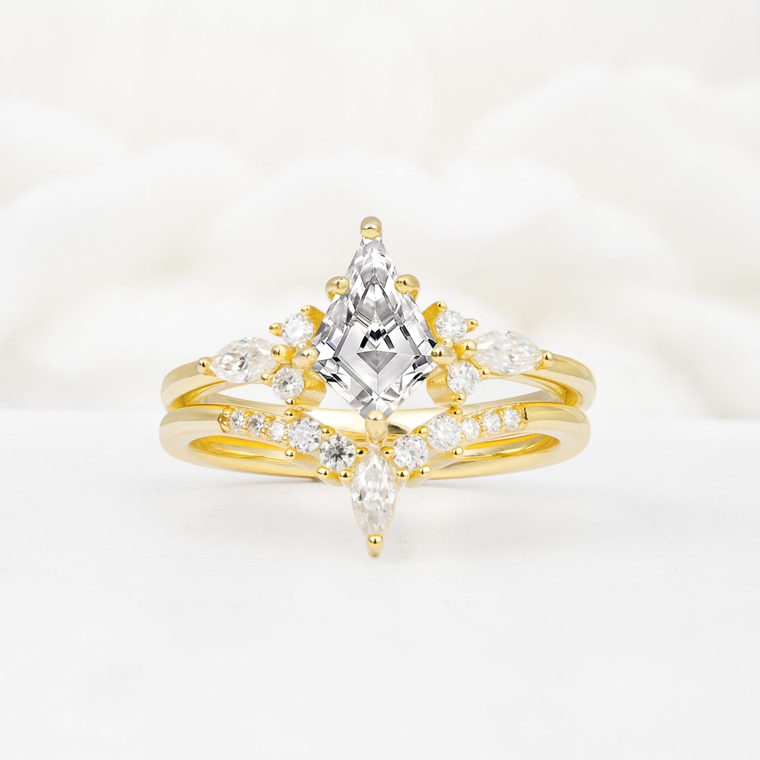 Vintage Kite Cut Split Shank Crown Lab Diamond Bridal Ring Set - Yellow-Gold