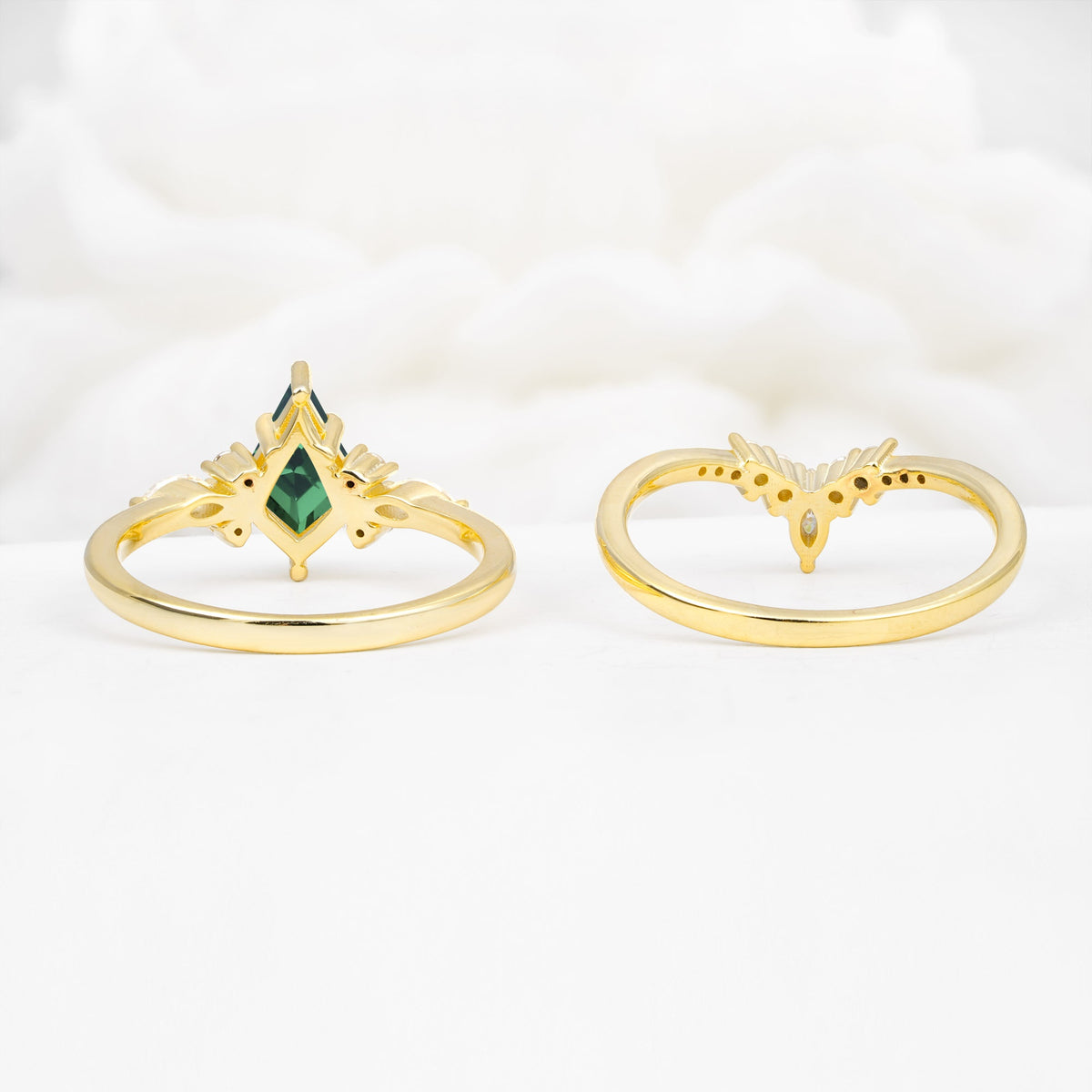 Vintage Kite Cut Split Shank Crown Emerald Bridal Ring Set - Additional view
