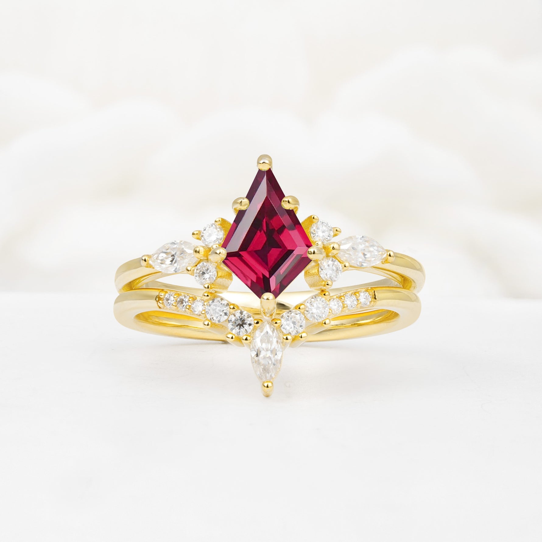Vintage Kite Cut Split Shank Crown Ruby Bridal Ring Set - Yellow-Gold