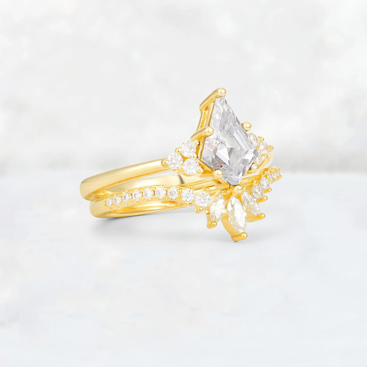 Kite Cut Moissanite Marquise Cluster Bridal Ring Set - Rose-Gold