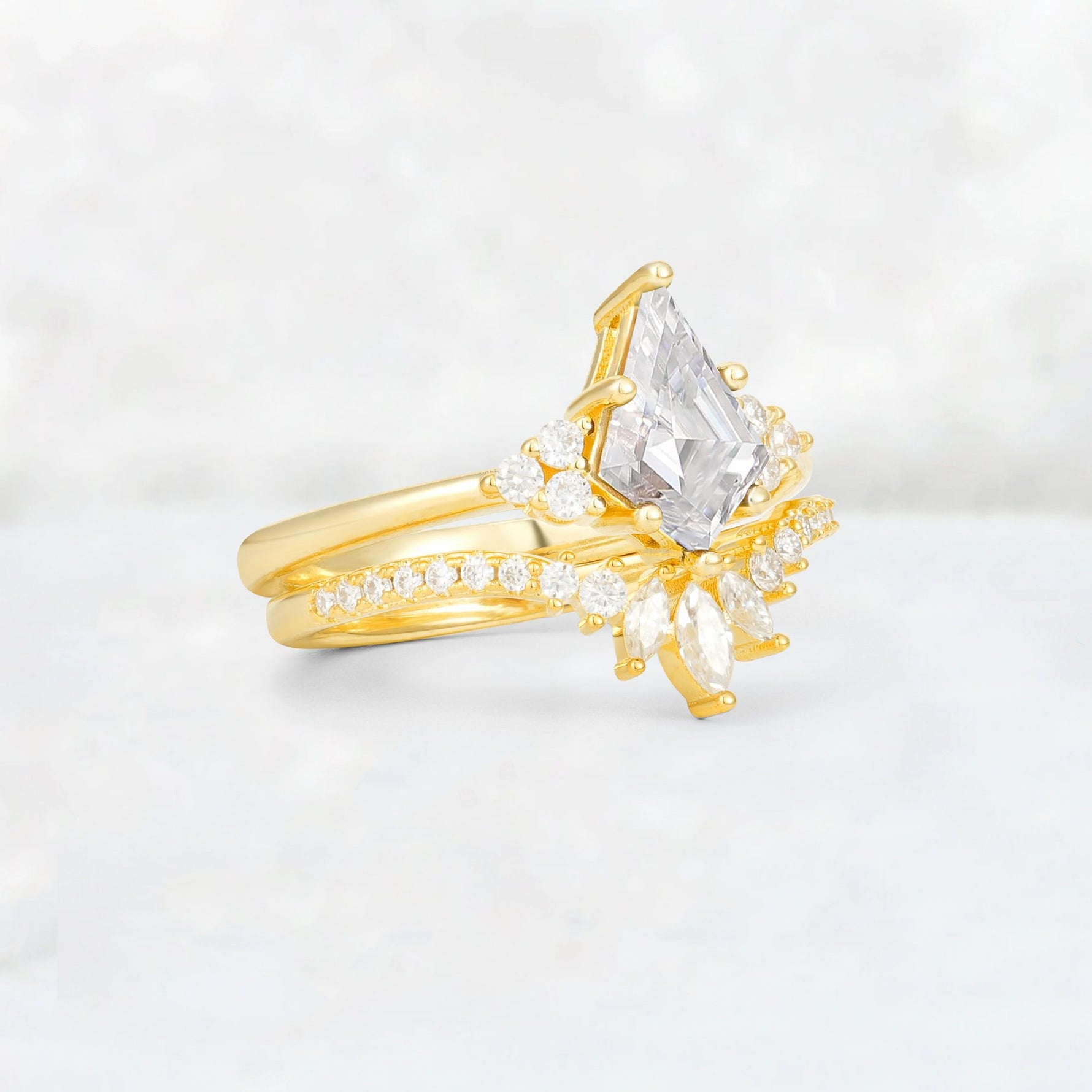 Kite Cut Moissanite Marquise Cluster Bridal Ring Set - Rose-Gold