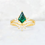 Kite Cut Emerald Marquise Cluster Bridal Ring Set - Yellow-Gold