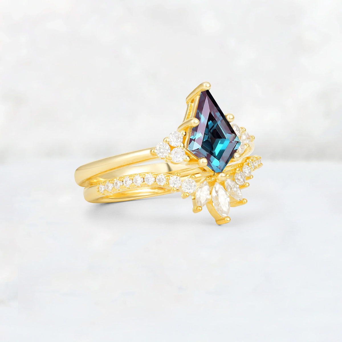 Kite Cut Alexandrite Marquise Cluster Bridal Ring Set - Rose-Gold