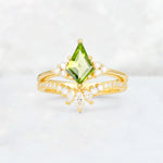Kite Cut Peridot Marquise Cluster Bridal Ring Set - Yellow-Gold