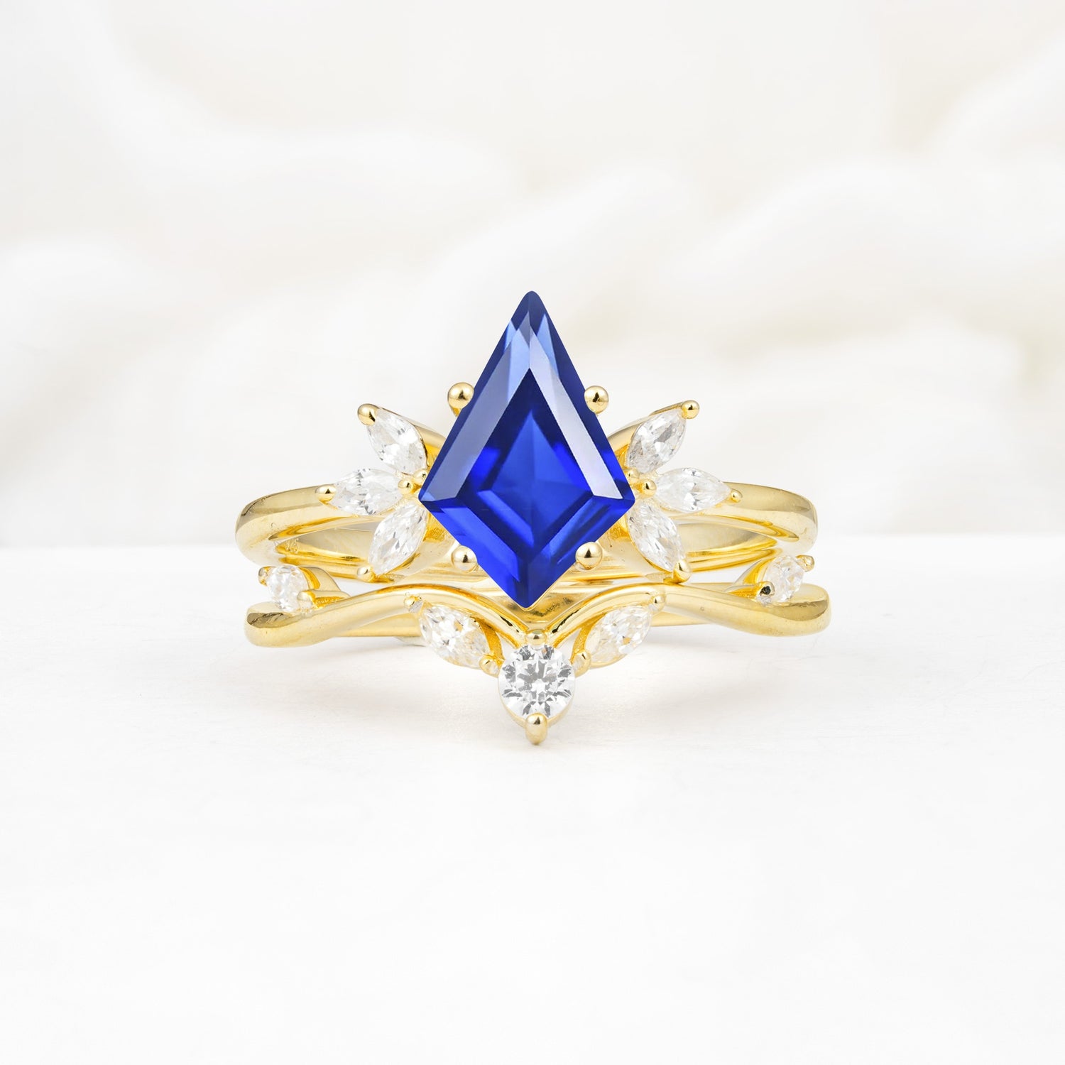 Vintage Floral Split Shank Kite Cut Sapphire Bridal Ring Set - Yellow-Gold