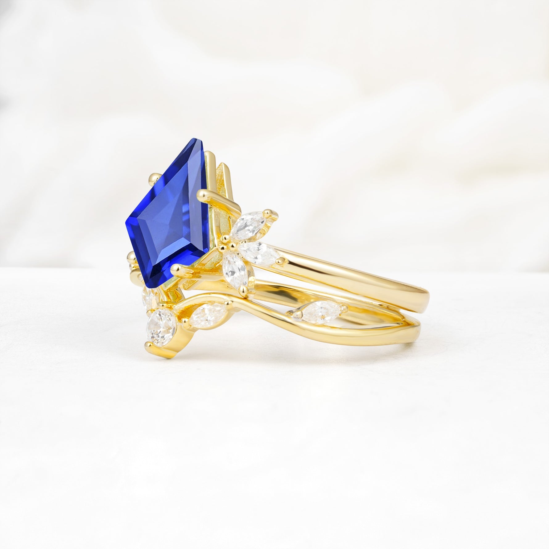 Vintage Floral Split Shank Kite Cut Sapphire Bridal Ring Set - Rose-Gold