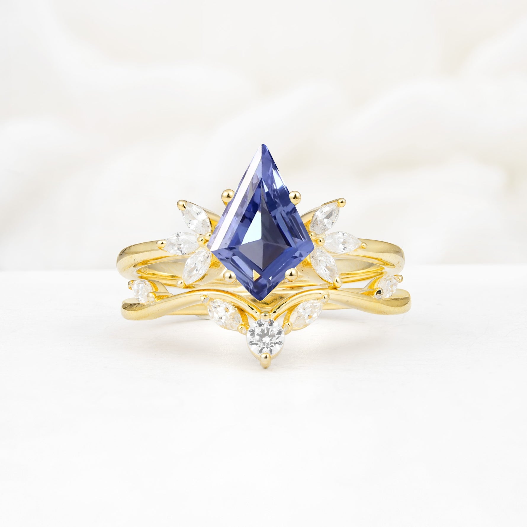 Vintage Floral Split Shank Kite Cut Tanzanite Bridal Ring Set - Yellow-Gold