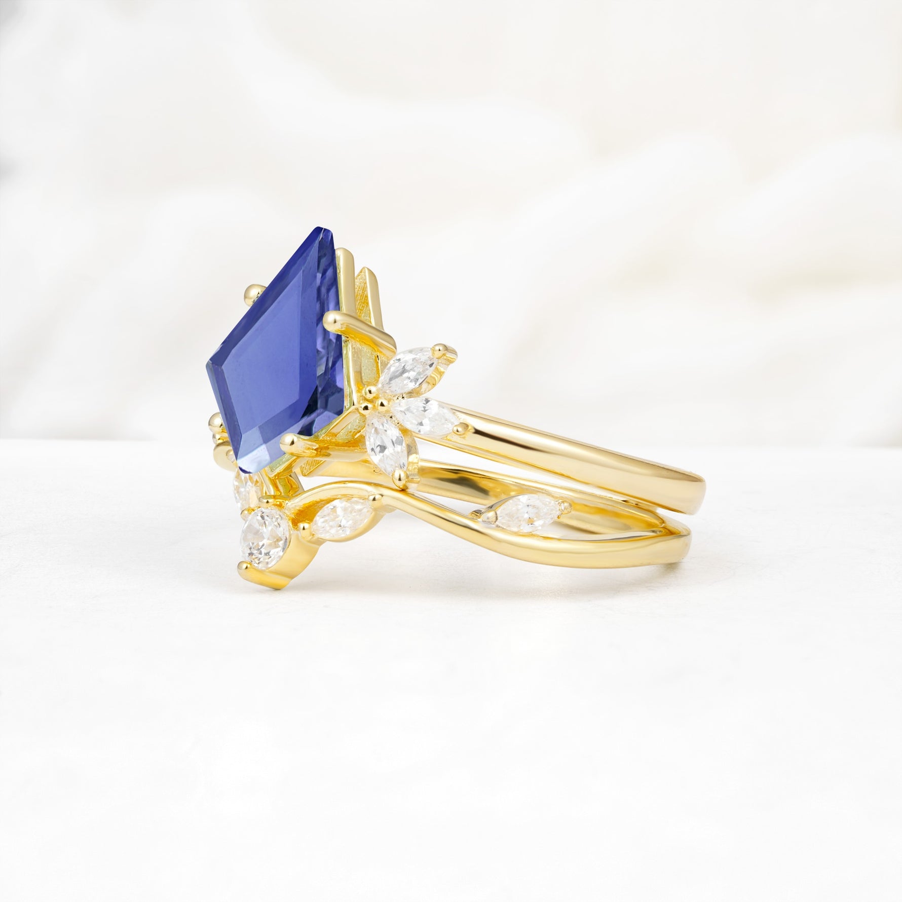Vintage Floral Split Shank Kite Cut Tanzanite Bridal Ring Set - Rose-Gold