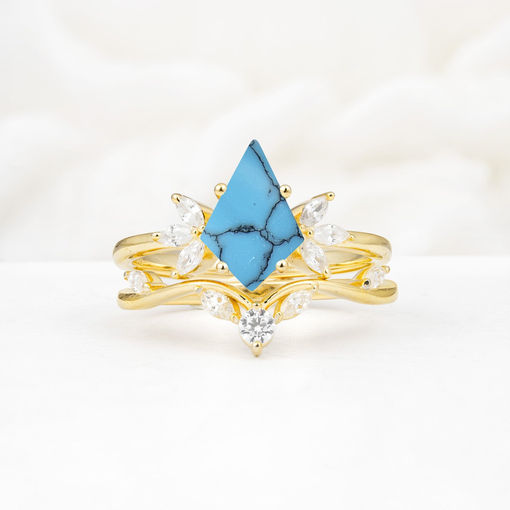 Vintage Floral Split Shank Kite Cut Turquoise Bridal Ring Set - Yellow-Gold