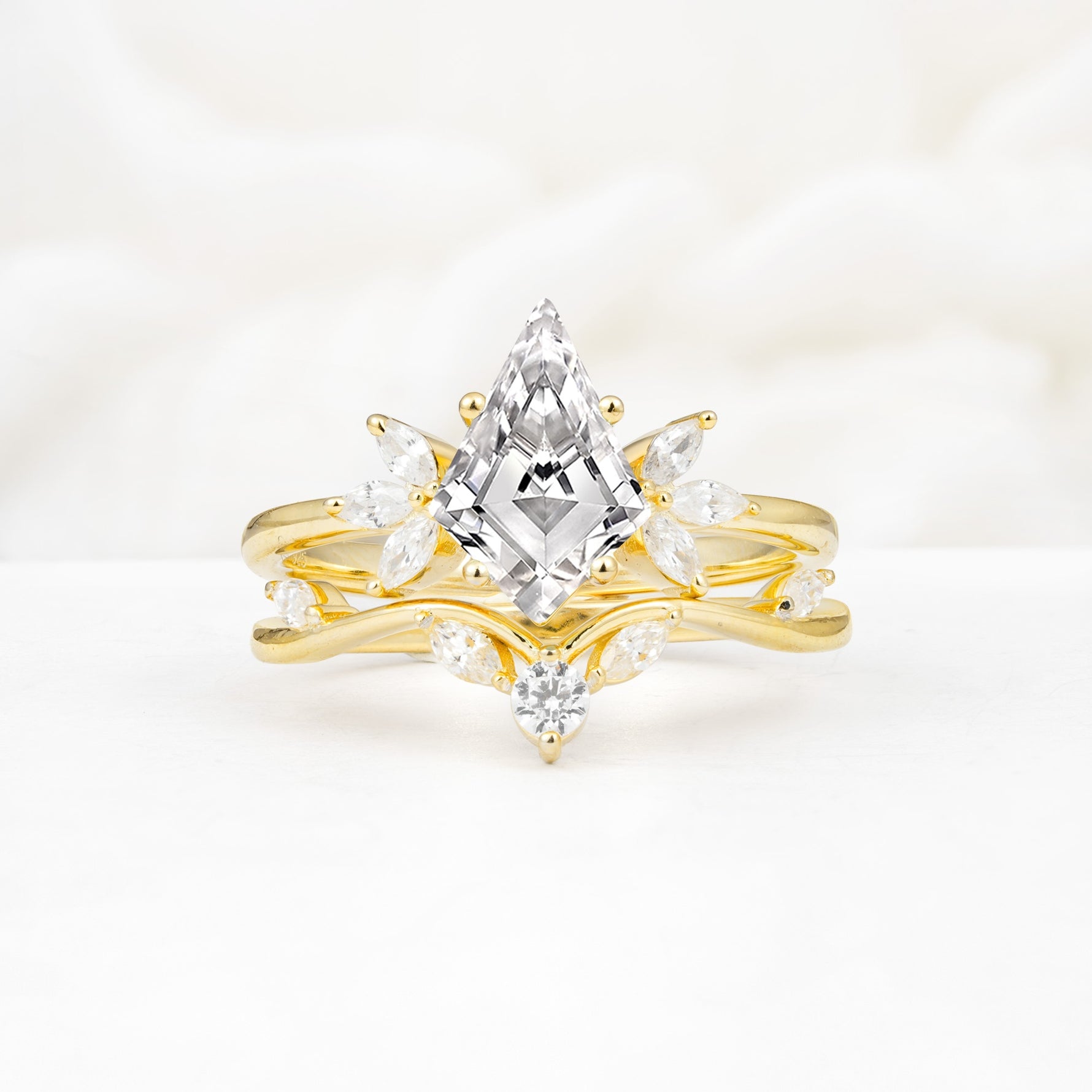 Vintage Floral Split Shank Kite Cut Lab Diamond Bridal Ring Set - Yellow-Gold
