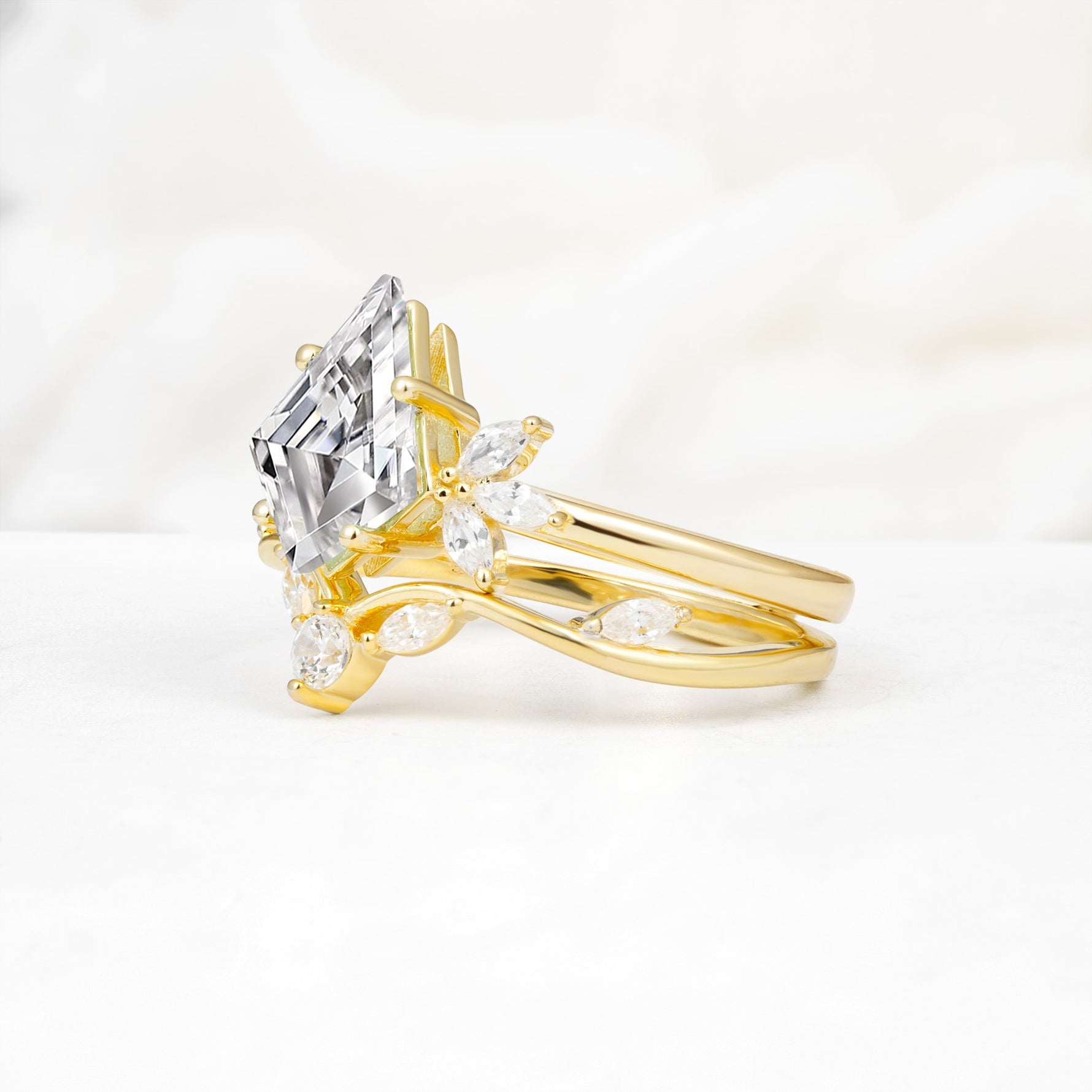 Vintage Floral Split Shank Kite Cut Lab Diamond Bridal Ring Set - Rose-Gold