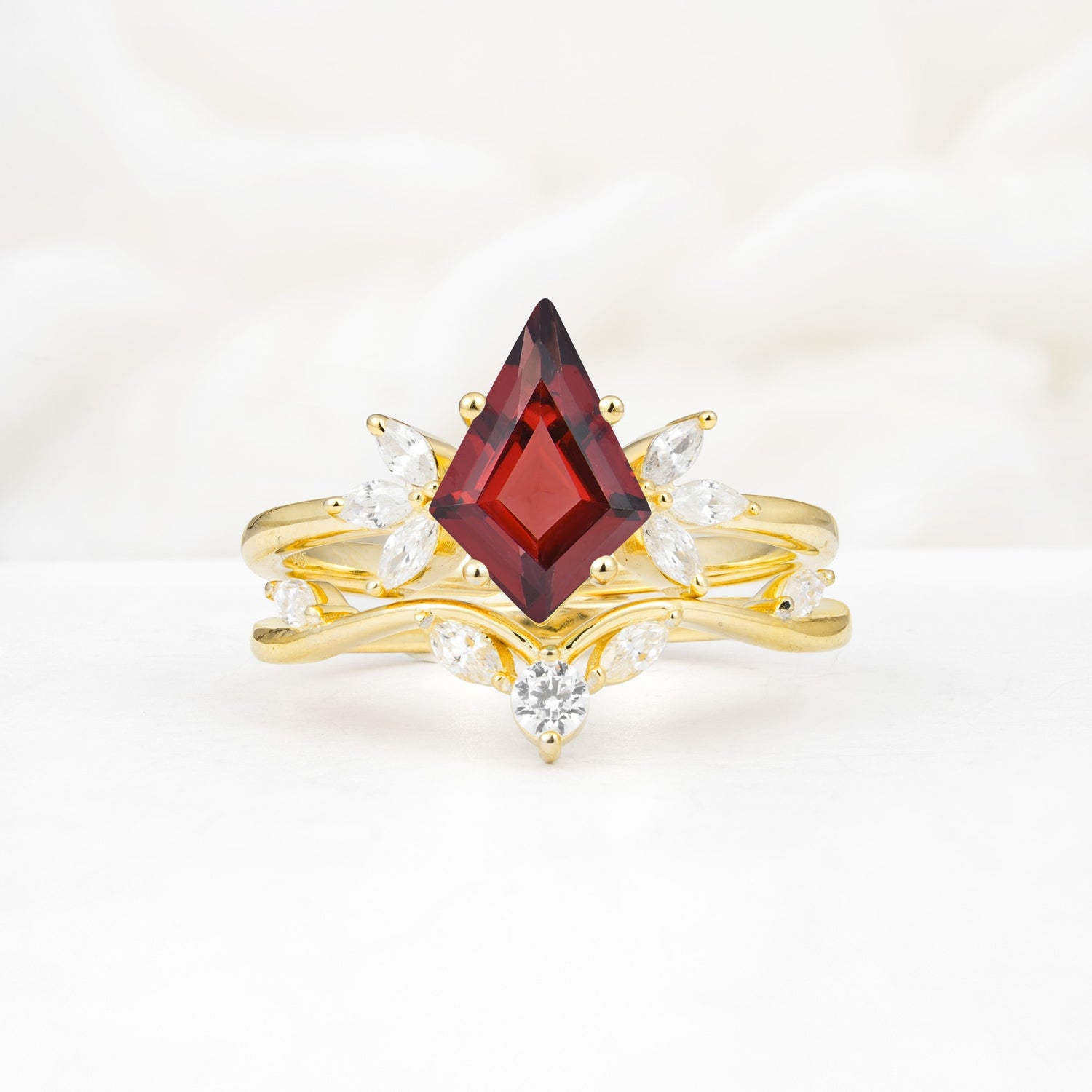 Vintage Floral Split Shank Kite Cut Garnet Bridal Ring Set - Yellow-Gold