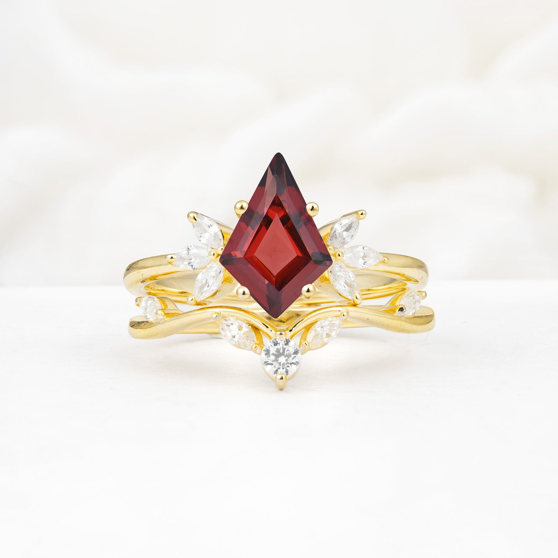 Vintage Floral Split Shank Kite Cut Garnet Bridal Ring Set - Yellow-Gold