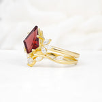 Vintage Floral Split Shank Kite Cut Garnet Bridal Ring Set - Rose-Gold