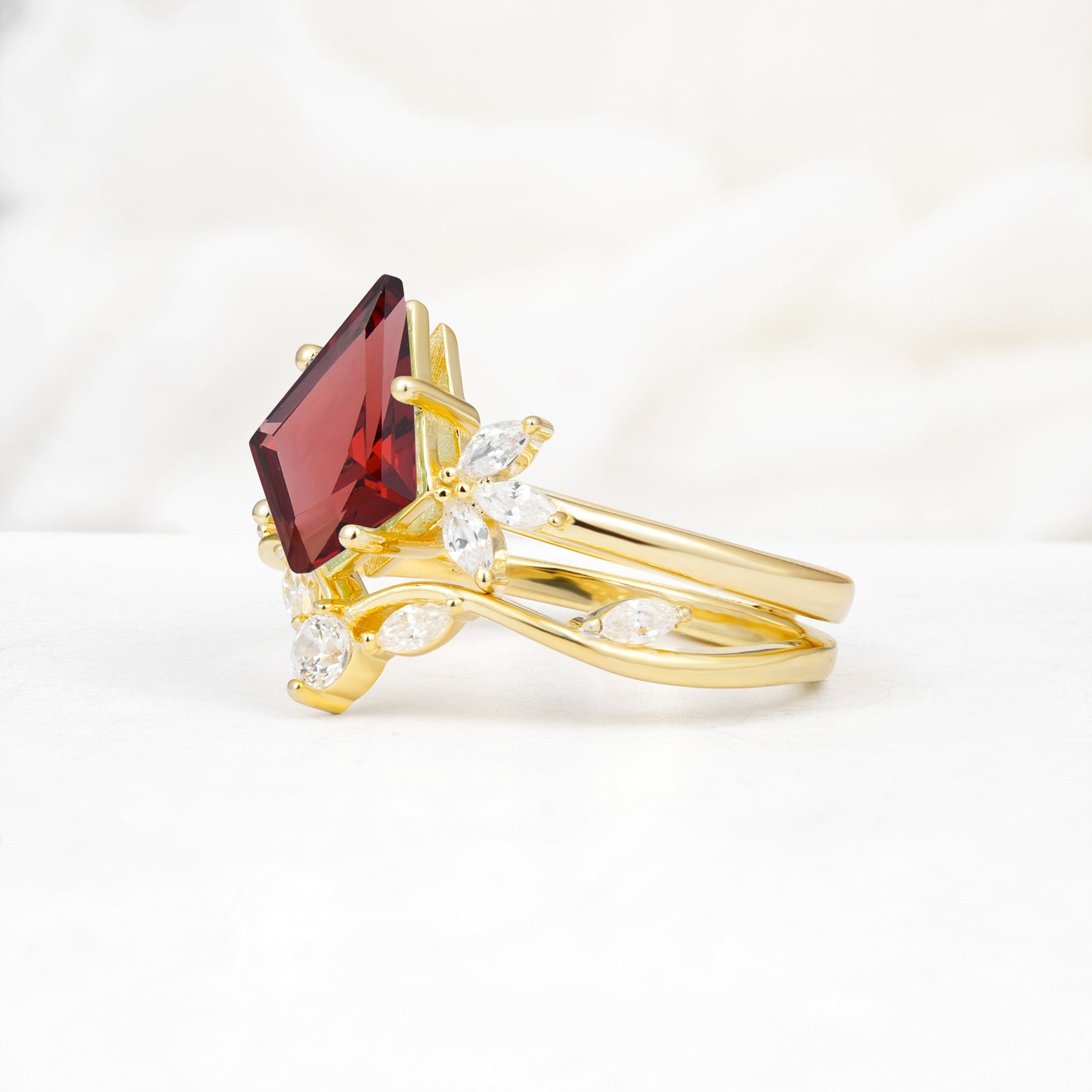 Vintage Floral Split Shank Kite Cut Garnet Bridal Ring Set - Rose-Gold