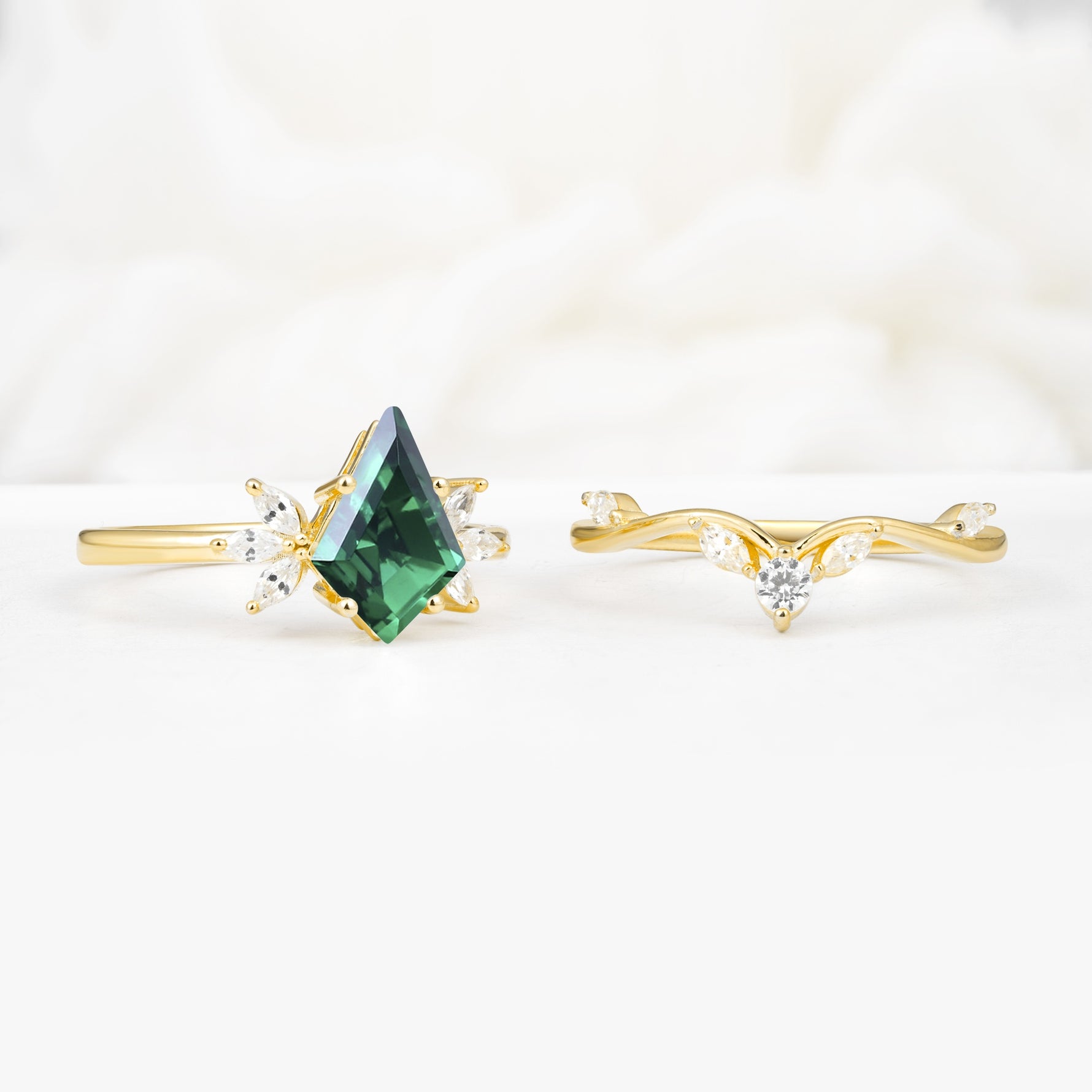 Vintage Floral Split Shank Kite Cut Emerald Bridal Ring Set - White-Gold