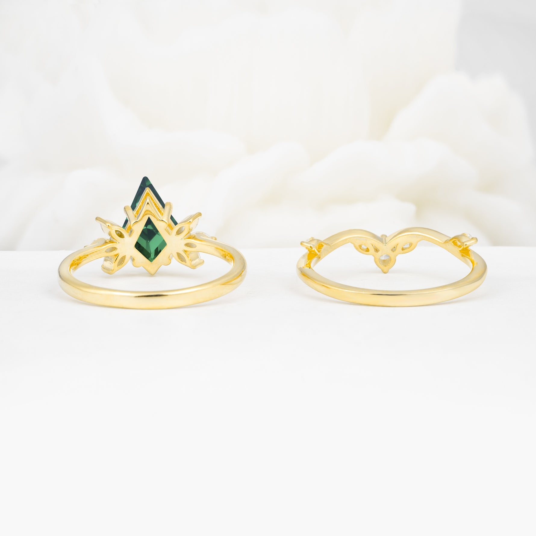 Vintage Floral Split Shank Kite Cut Emerald Bridal Ring Set - Additional view
