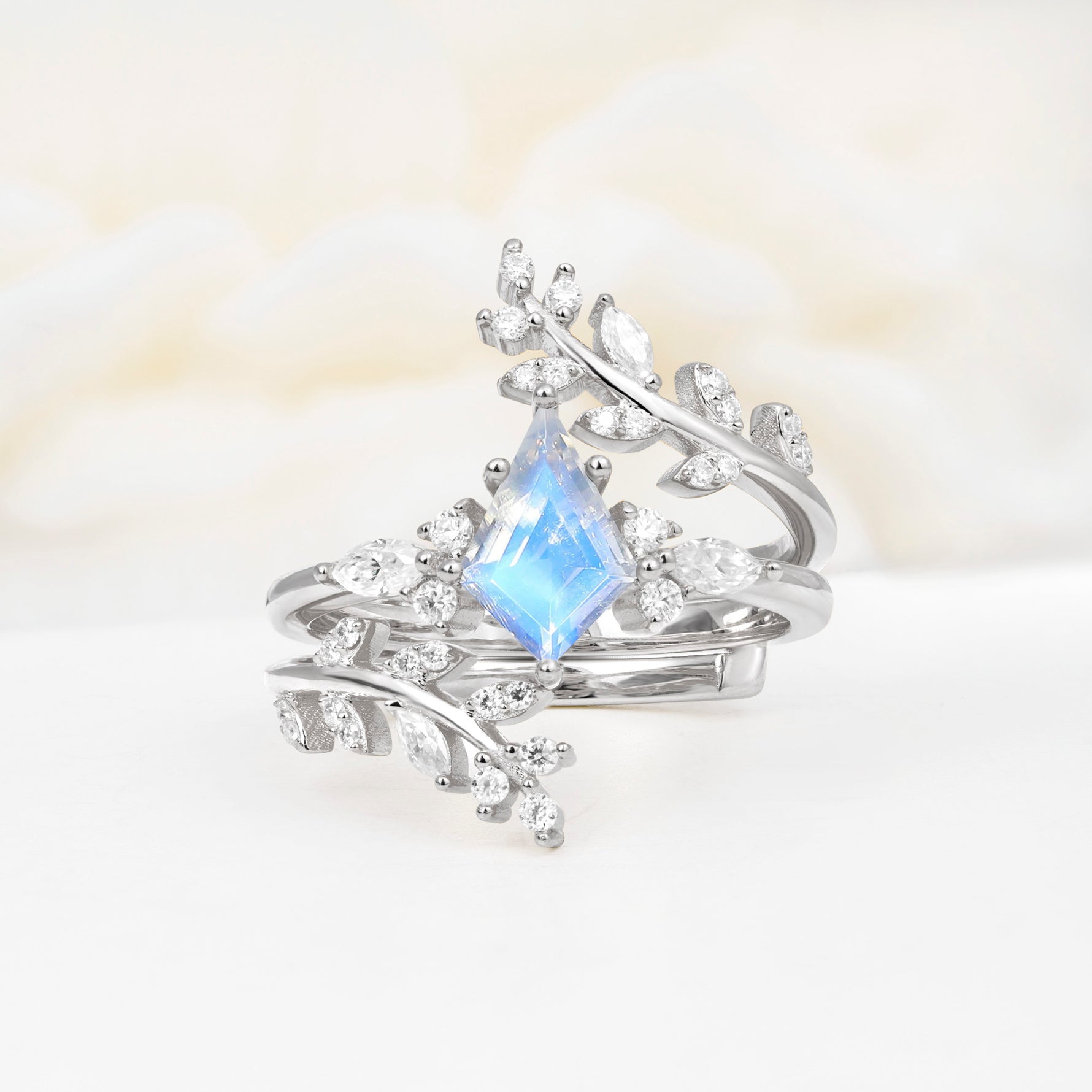 SR17091 Moonstone Ring - Additional view