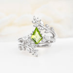 SR17091 Peridot Ring - Additional view