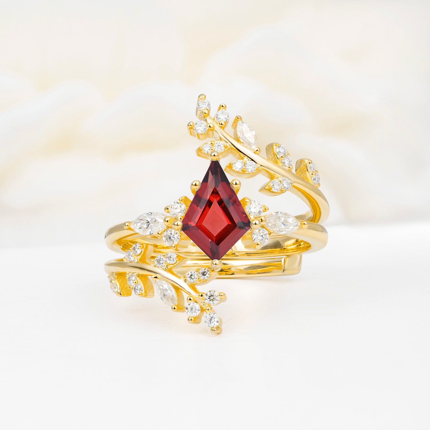 SR17091 Garnet Ring - Yellow-Gold