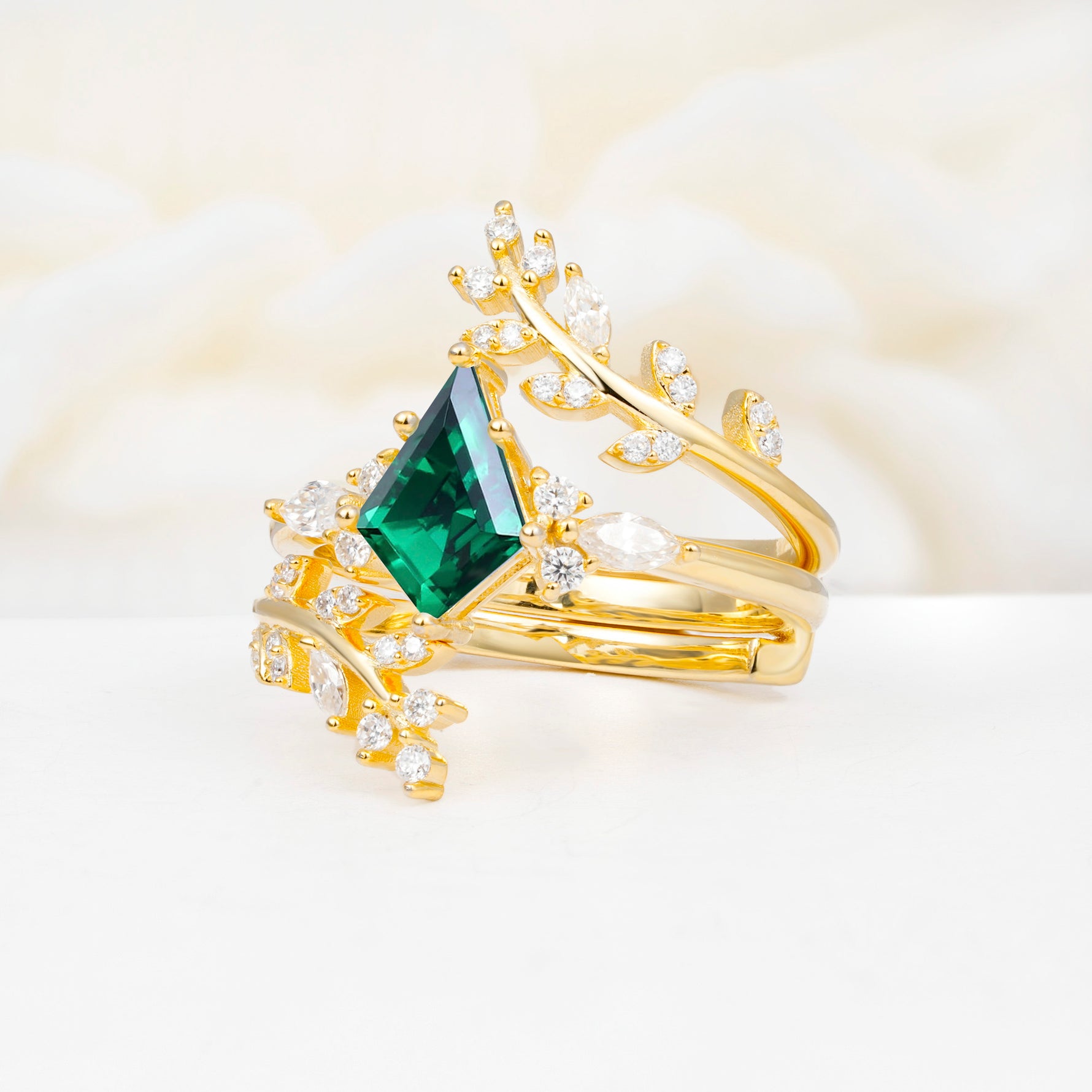 SR17091 Emerald Ring - White-Gold