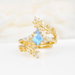 SR17091 Moonstone Ring - Yellow-Gold
