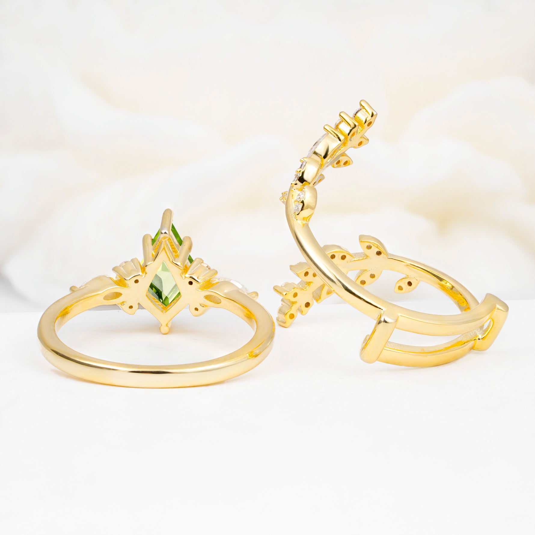 SR17091 Peridot Ring - Additional view
