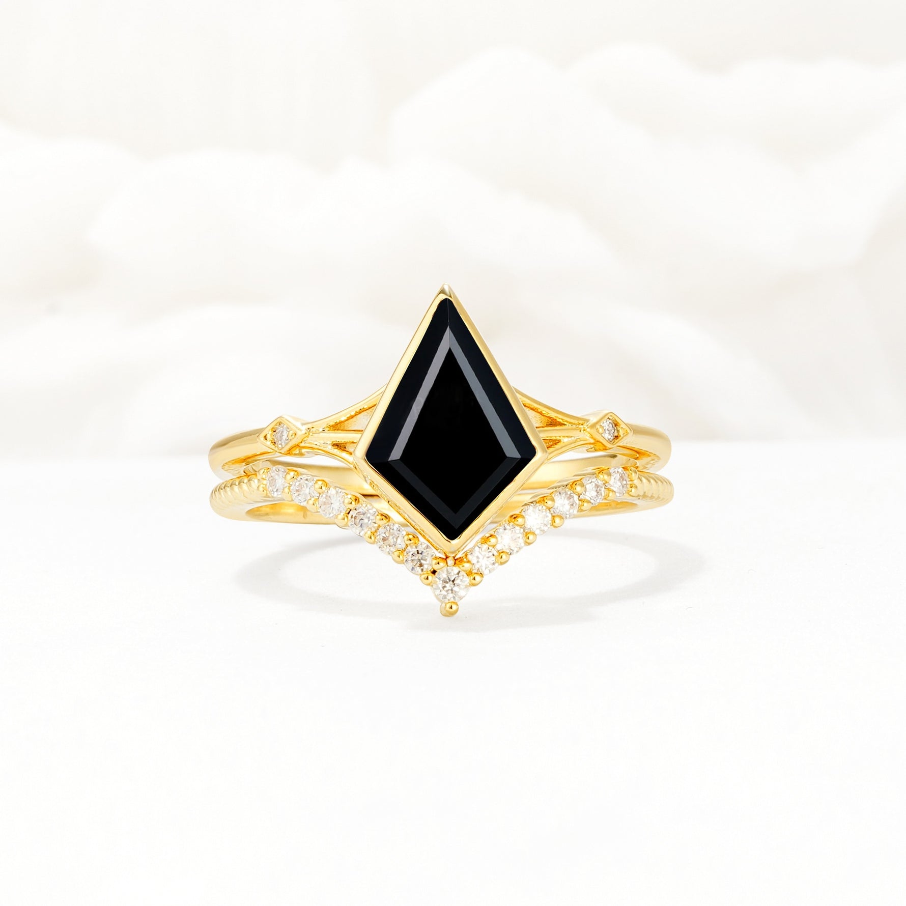 Kite Cut Black Onyx Chevron Bridal Ring Set - Yellow-Gold