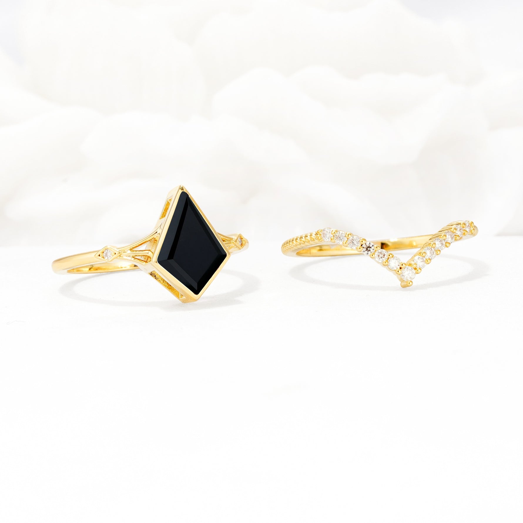 Kite Cut Black Onyx Chevron Bridal Ring Set - Additional view
