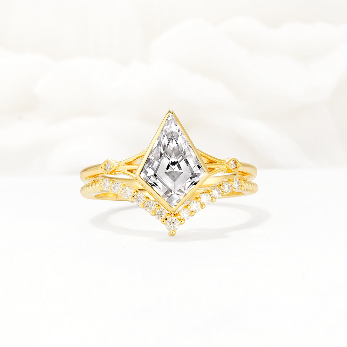 Kite Cut Lab Diamond Chevron Bridal Ring Set - Yellow-Gold