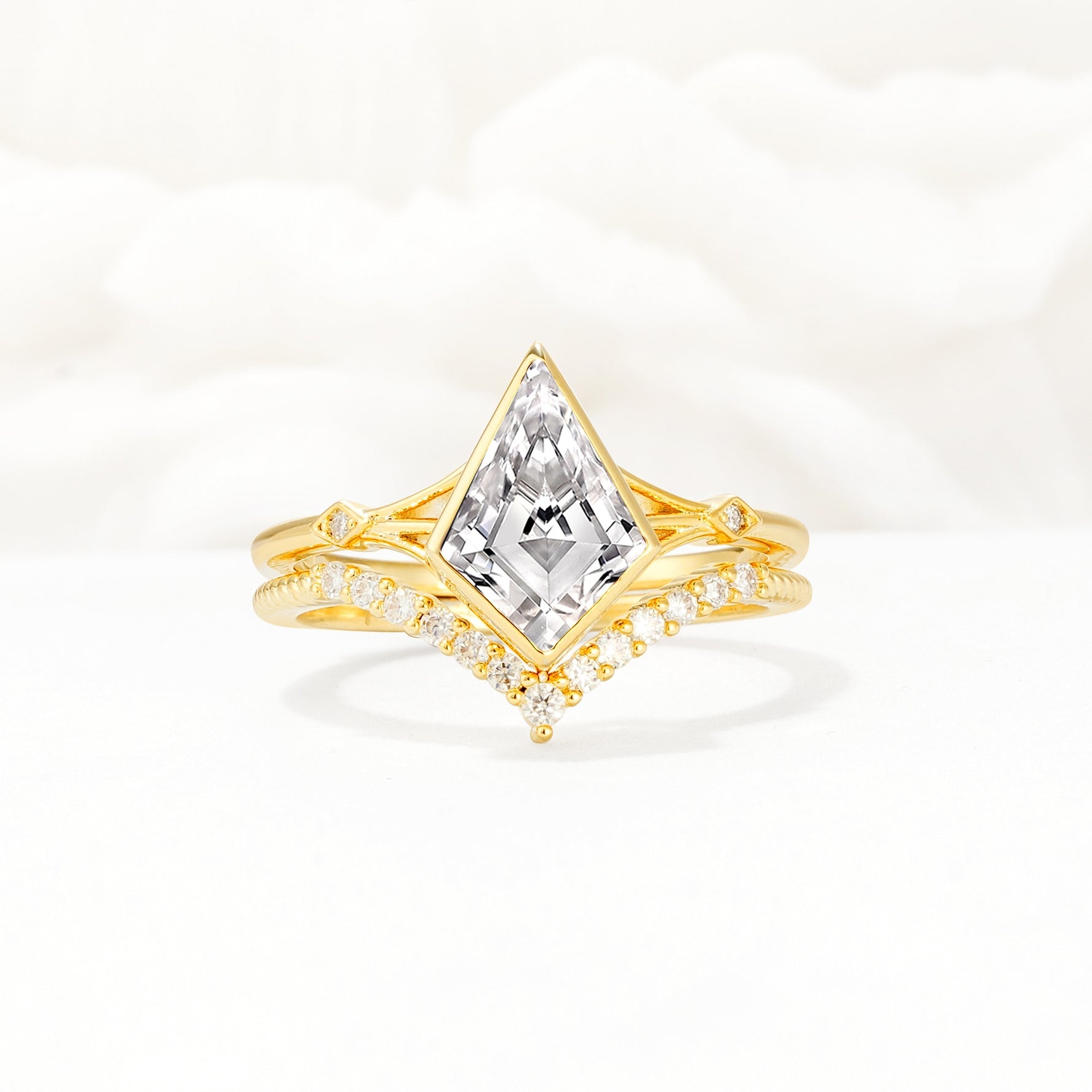 Kite Cut Lab Diamond Chevron Bridal Ring Set - Yellow-Gold