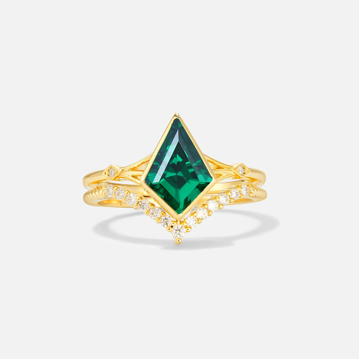 Kite Cut Emerald Chevron Bridal Ring Set - Yellow-Gold