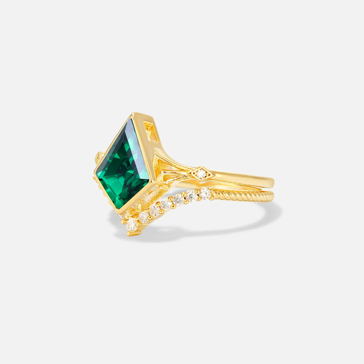 Kite Cut Emerald Chevron Bridal Ring Set - Rose-Gold
