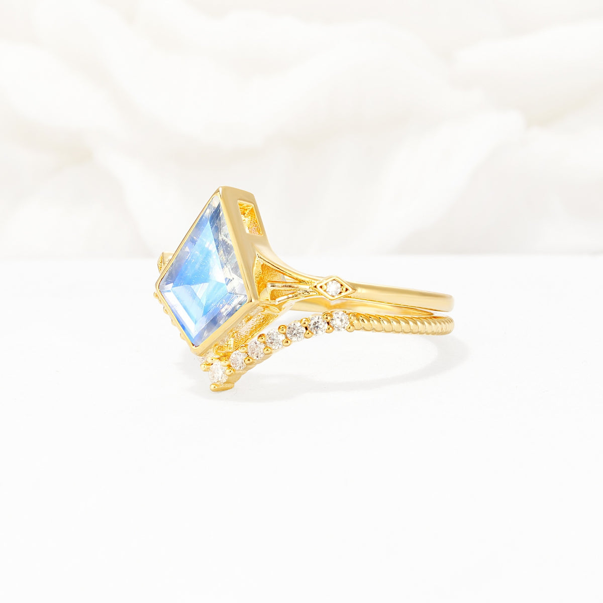 Kite Cut Moonstone Chevron Bridal Ring Set - Rose-Gold