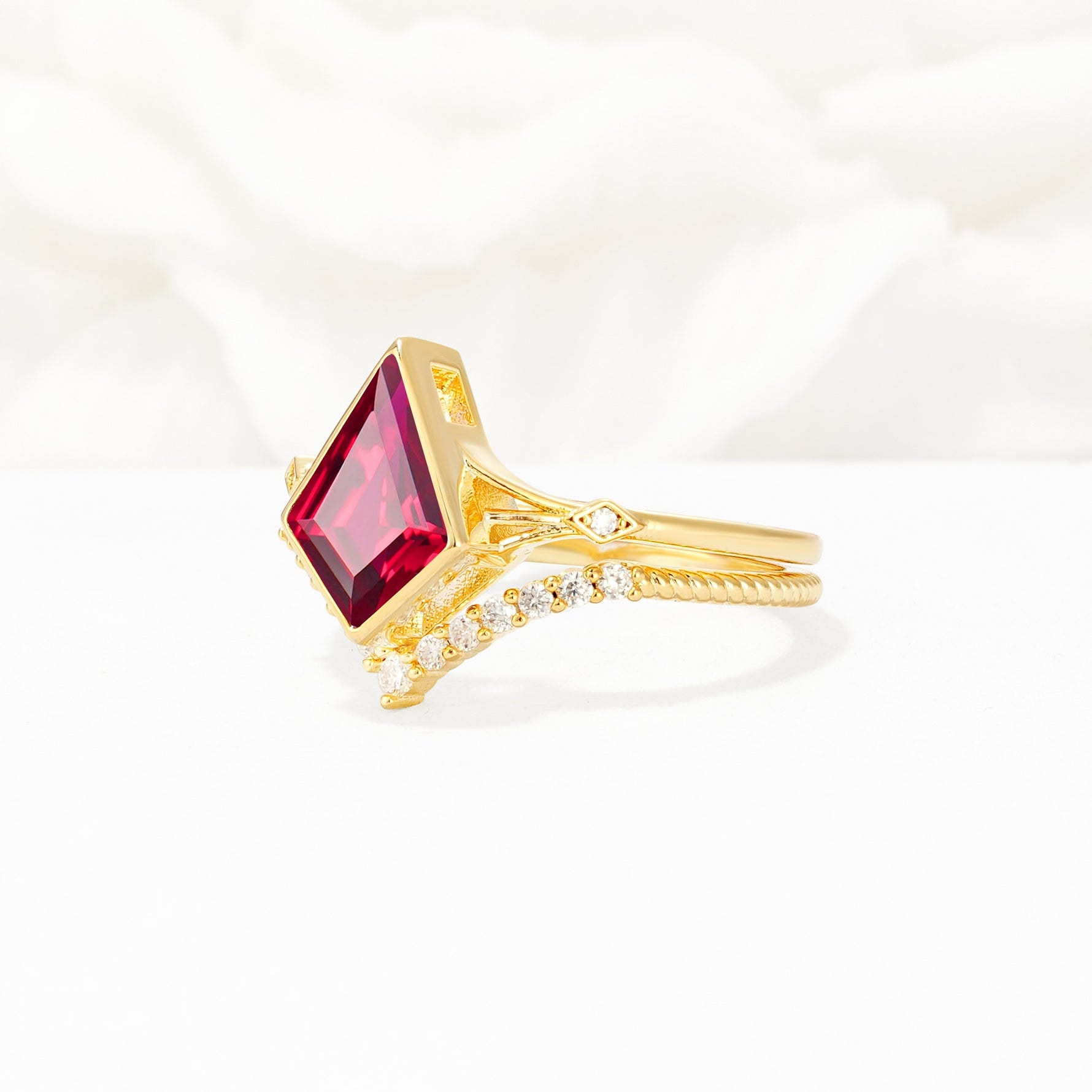Kite Cut Ruby Chevron Bridal Ring Set - Rose-Gold