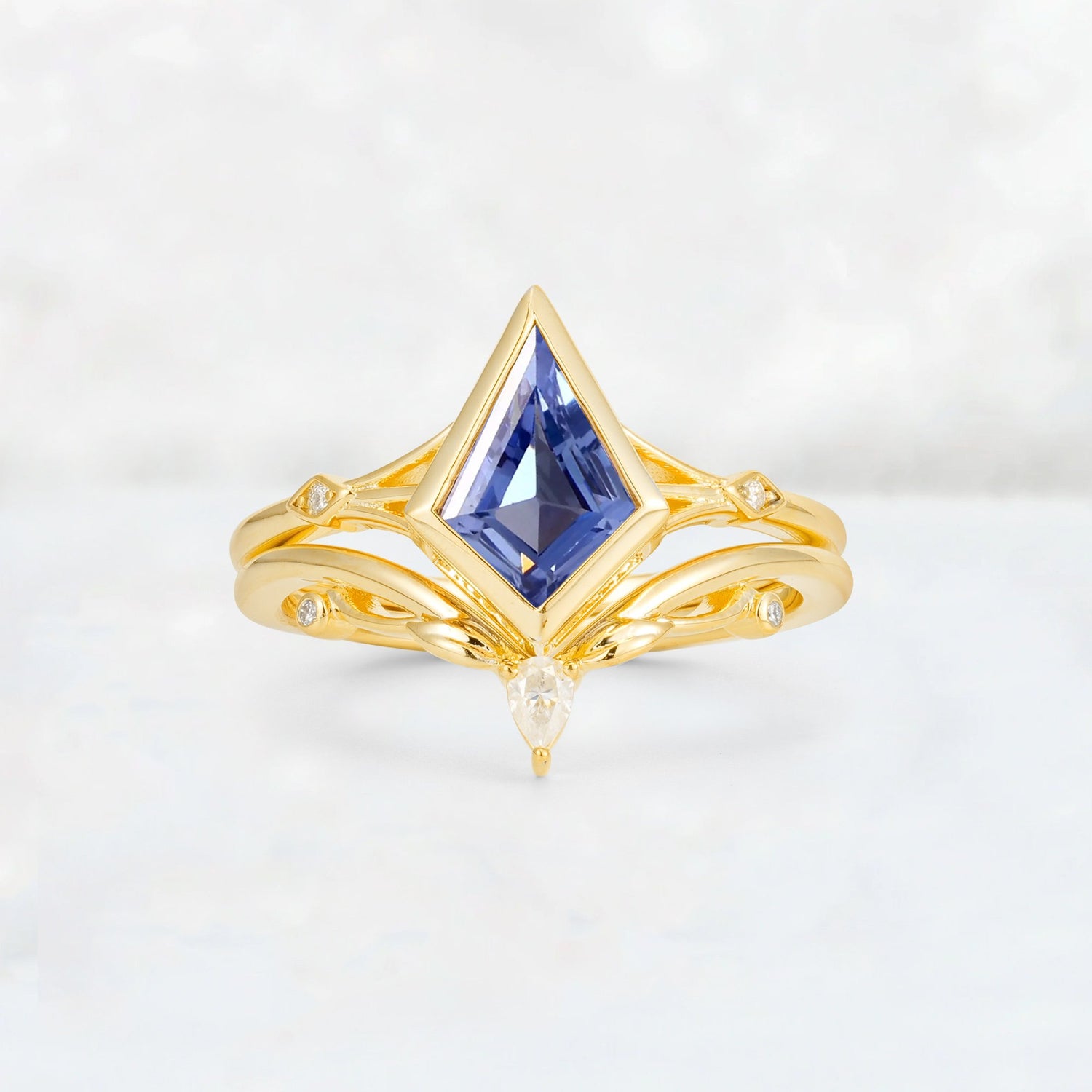 Kite Cut Tanzanite Nature-Inspired Bridal Ring Set - Yellow-Gold