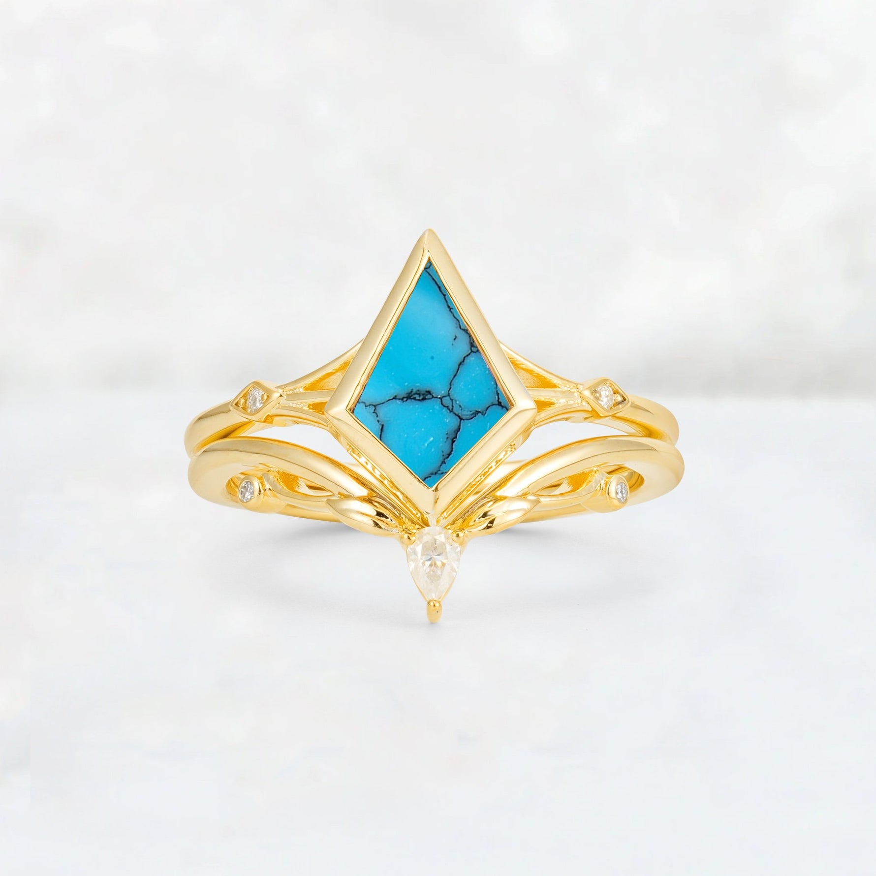 Kite Cut Turquoise Nature-Inspired Bridal Ring Set - Yellow-Gold