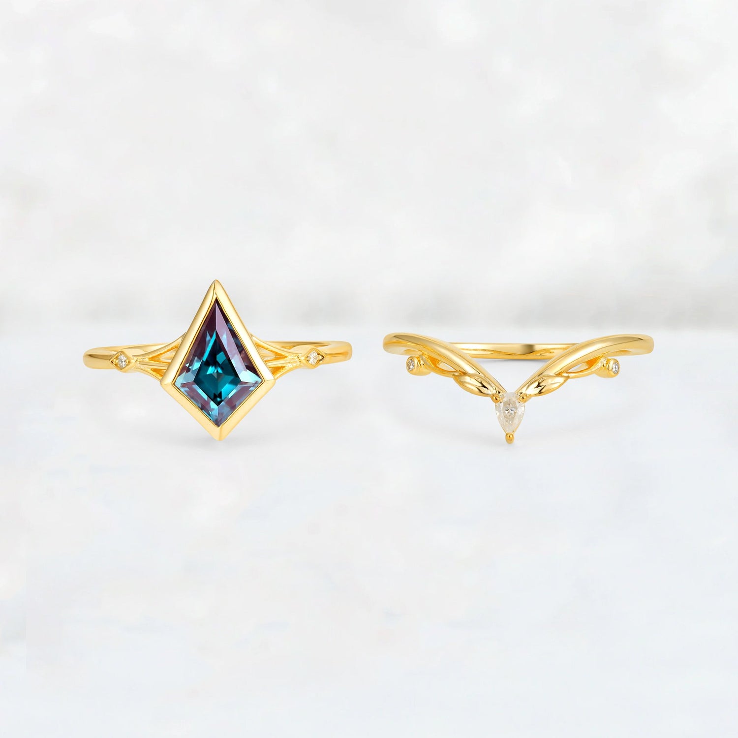 Kite Cut Alexandrite Nature-Inspired Bridal Ring Set - Rose-Gold
